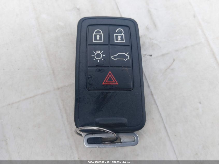 2010 Volvo Xc60 T6/T6 R-Design VIN: YV4992DZ2A2023669 Lot: 43908382