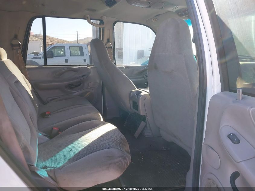 2001 Ford Expedition Xlt VIN: 1FMPU16LX1LA01520 Lot: 43908397