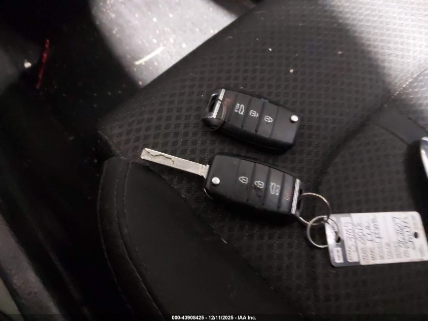 2018 Kia Optima Lx VIN: 5XXGT4L34JG262607 Lot: 43908425