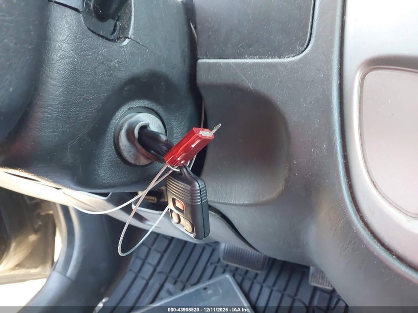 2005 Ford Escape Xls VIN: 1FMCU02Z85KB32654 Lot: 43908520