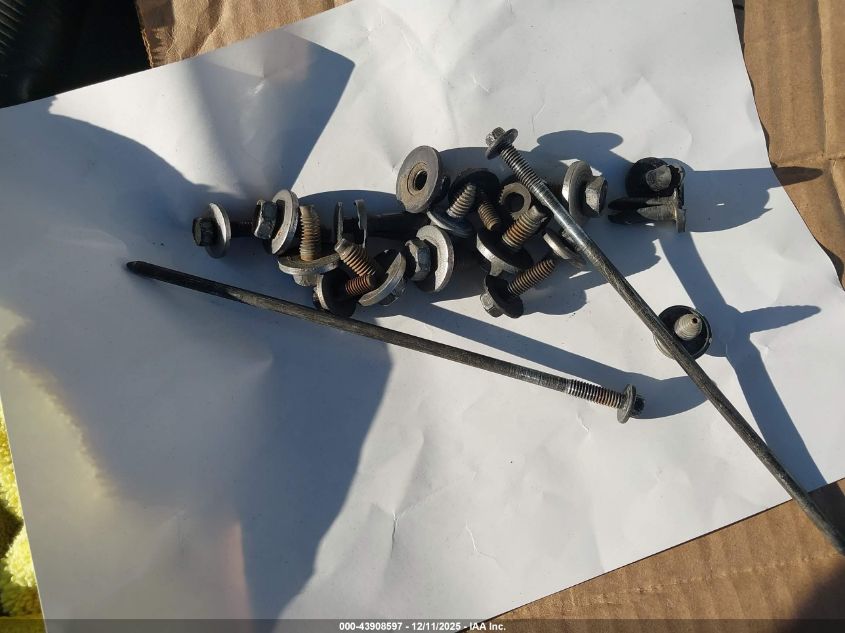 1999 Chrysler Concorde Lx VIN: 2C3HD46J6XH613118 Lot: 43908597