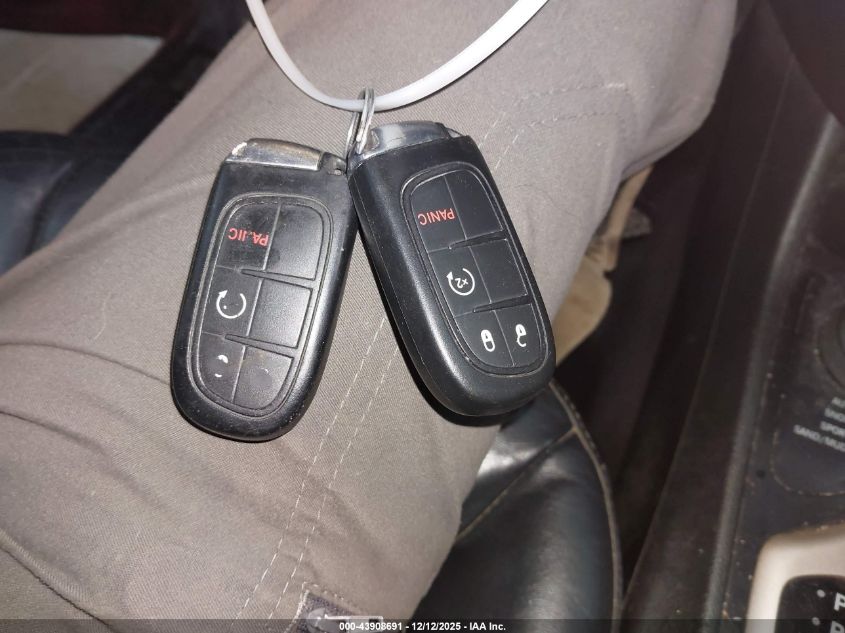 2015 Jeep Cherokee Limited VIN: 1C4PJMDSXFW697939 Lot: 43908691