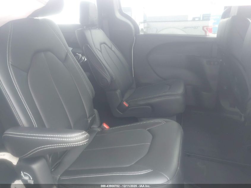 2026 Chrysler Pacifica Select VIN: 2C4RC1BG1TR168593 Lot: 43908702