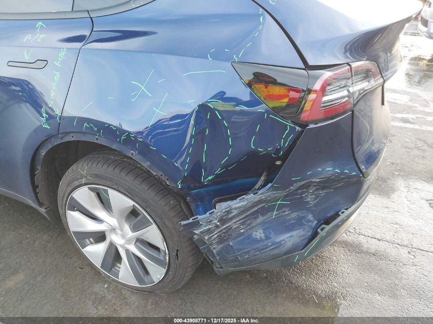 2020 Tesla Model Y Long Range Dual Motor All-Wheel Drive VIN: 5YJYGDEEXLF025231 Lot: 43908771