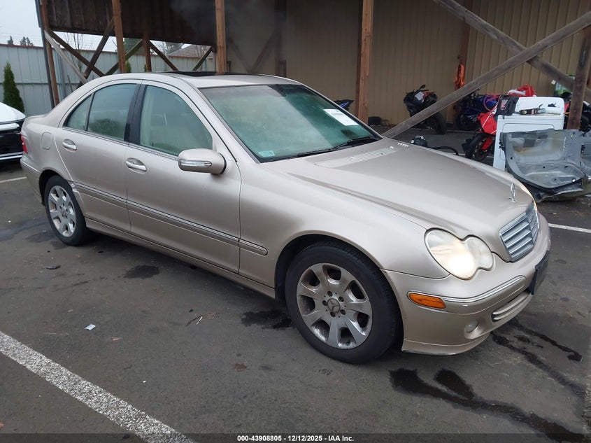 WDBRF61J95F605721 2005 Mercedes-Benz C 240 Luxury auction photo 1