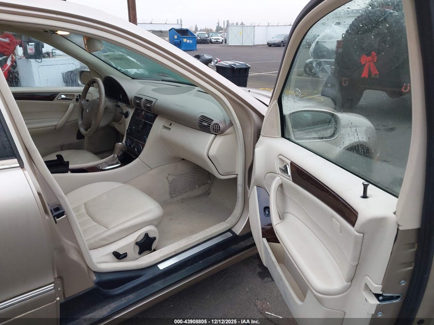 MERCEDES-BENZ C 240 2005 VIN WDBRF61J95F605721