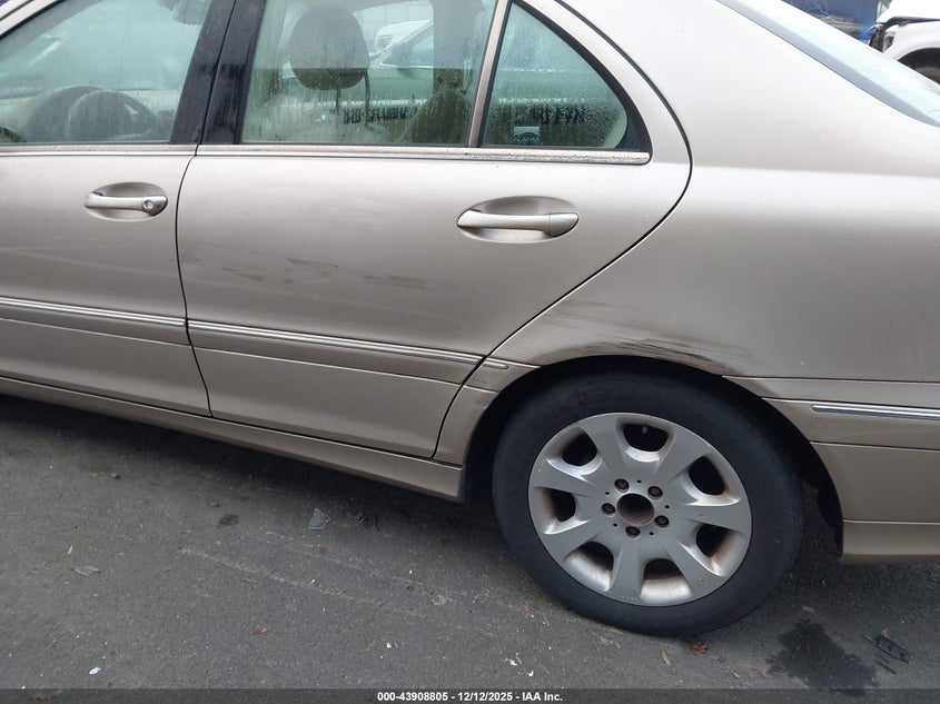MERCEDES-BENZ C 240 2005 VIN WDBRF61J95F605721