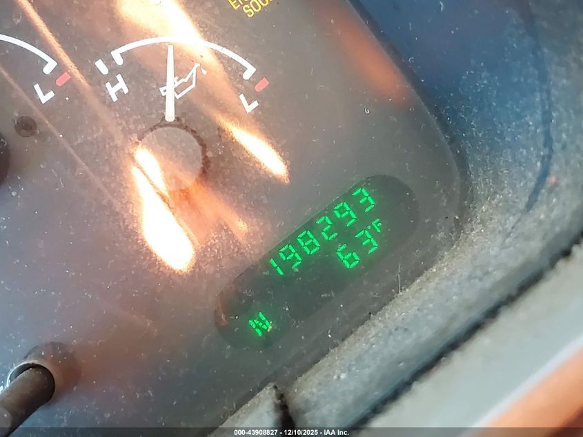 2002 Ford Explorer Xlt VIN: 1FMZU63E42UC10064 Lot: 43908827