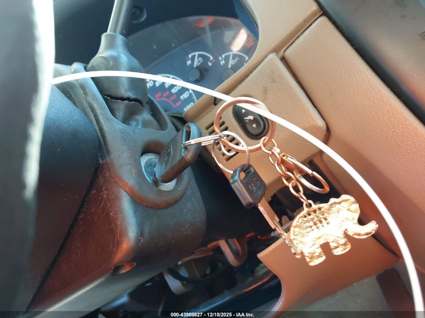 2002 Ford Explorer Xlt VIN: 1FMZU63E42UC10064 Lot: 43908827