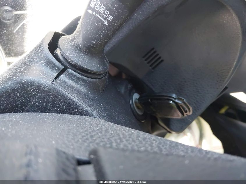 2016 Toyota Corolla Le VIN: 2T1BURHE4GC704672 Lot: 43908853