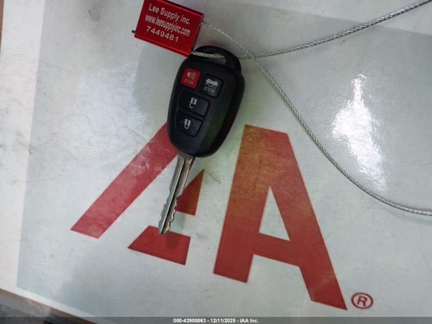 2015 Toyota Corolla Le VIN: 5YFBURHE9FP289699 Lot: 43908863