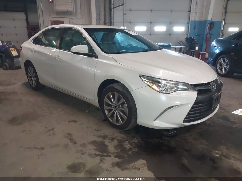 TOYOTA CAMRY XLE