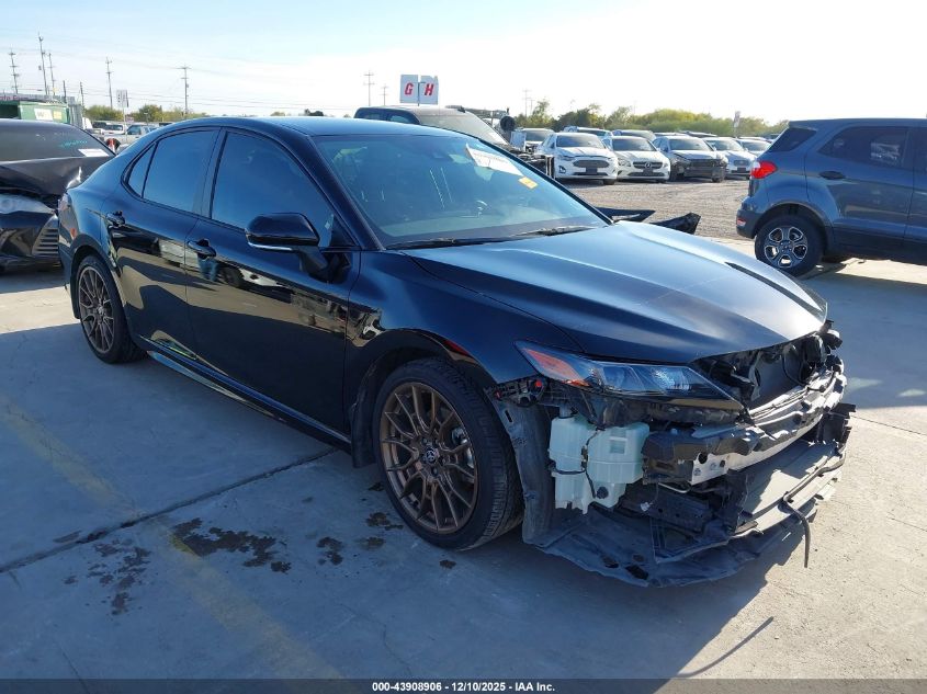 TOYOTA CAMRY SE NIGHTSHADE EDITION