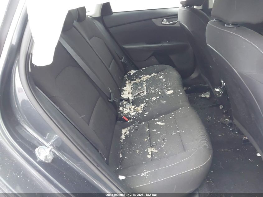 2021 Kia Forte Lxs VIN: 3KPF24AD4ME353612 Lot: 43908986