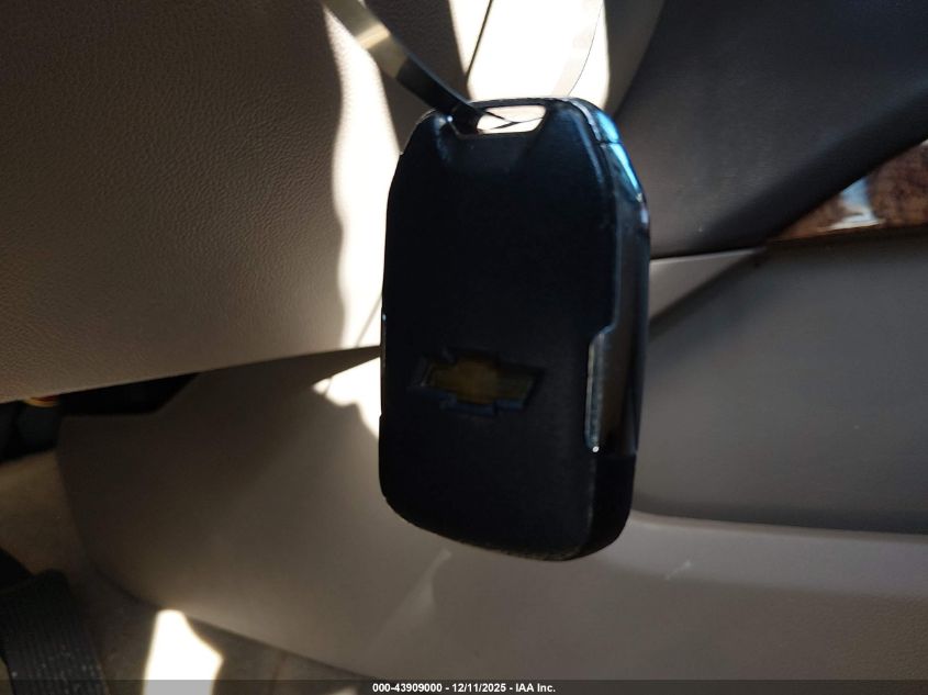 2018 Chevrolet Suburban Premier VIN: 1GNSKJKC2JR167075 Lot: 43909000