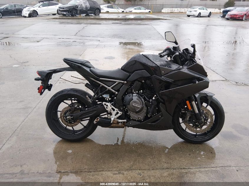 2025 Suzuki Gsx800 F VIN: JS1EM13B5S7100791 Lot: 43909045
