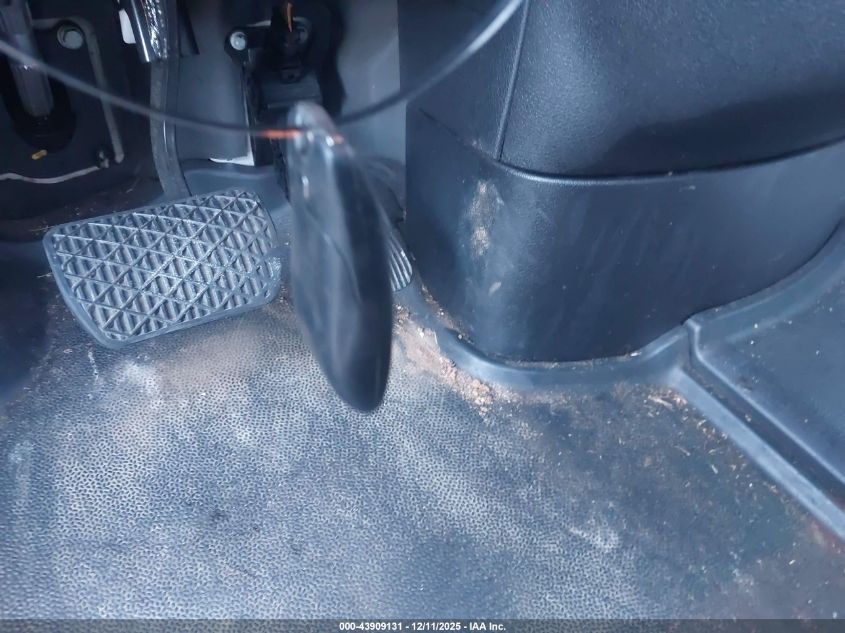 2019 Mercedes-Benz Sprinter 1500 Standard Roof I4 VIN: WD3PE7ED7KT011318 Lot: 43909131