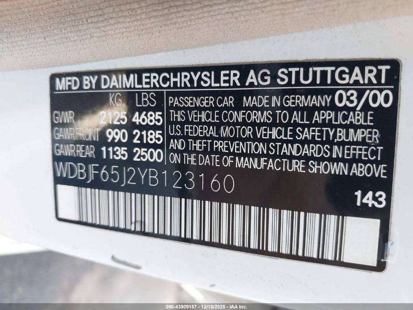 2000 Mercedes-Benz E 320 VIN: WDBJF65J2YB123160 Lot: 43909157