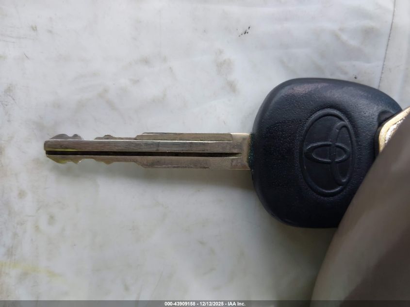 2007 Toyota Sienna Xle VIN: 5TDBK22C27S000580 Lot: 43909158