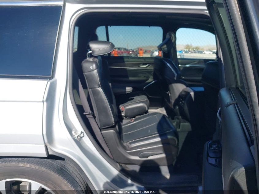 2023 Jeep Grand Cherokee L Overland 4X4 VIN: 1C4RJKDT8P8107510 Lot: 43909163