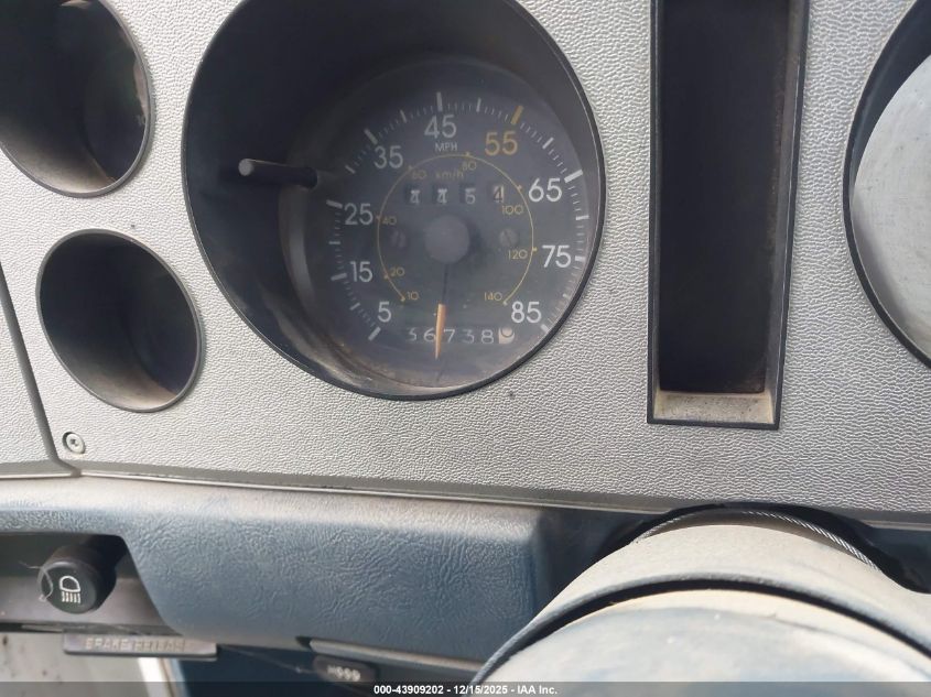 1985 Chevrolet Blazer S10 VIN: 1G8CT18B2F8179646 Lot: 43909202