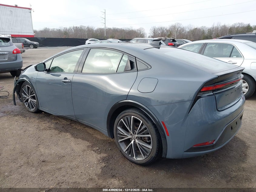 2023 Toyota Prius Xle