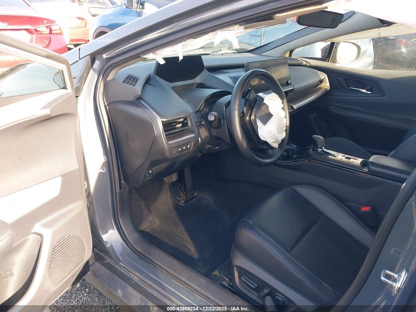 2023 Toyota Prius Xle