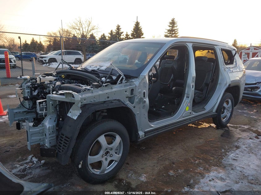 2025 Jeep Grand Cherokee L Altitude X 4X4