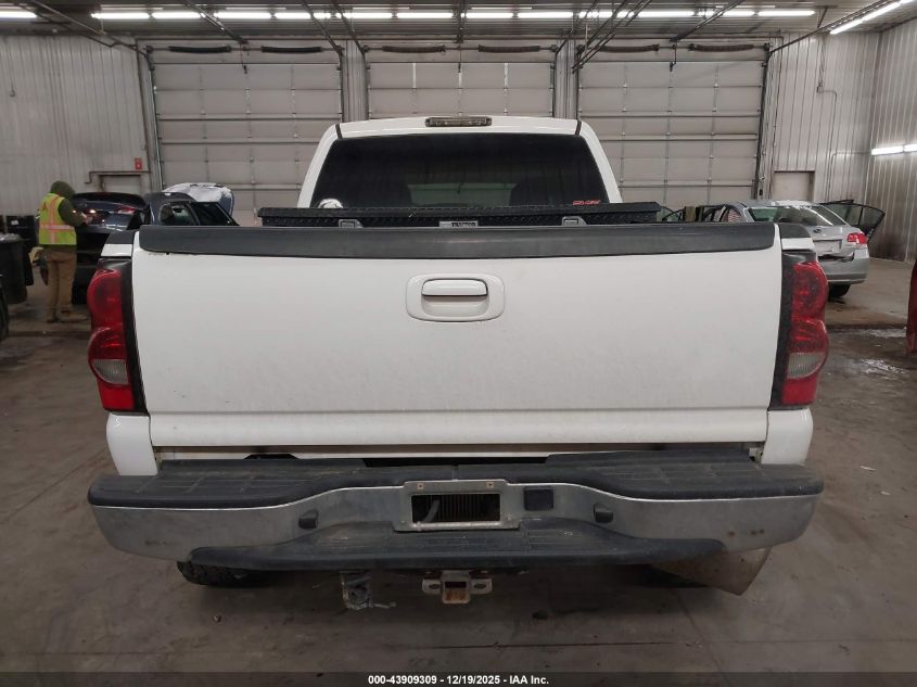 2006 Chevrolet Silverado 2500Hd Lt1 VIN: 1GCHK23246F128575 Lot: 43909309