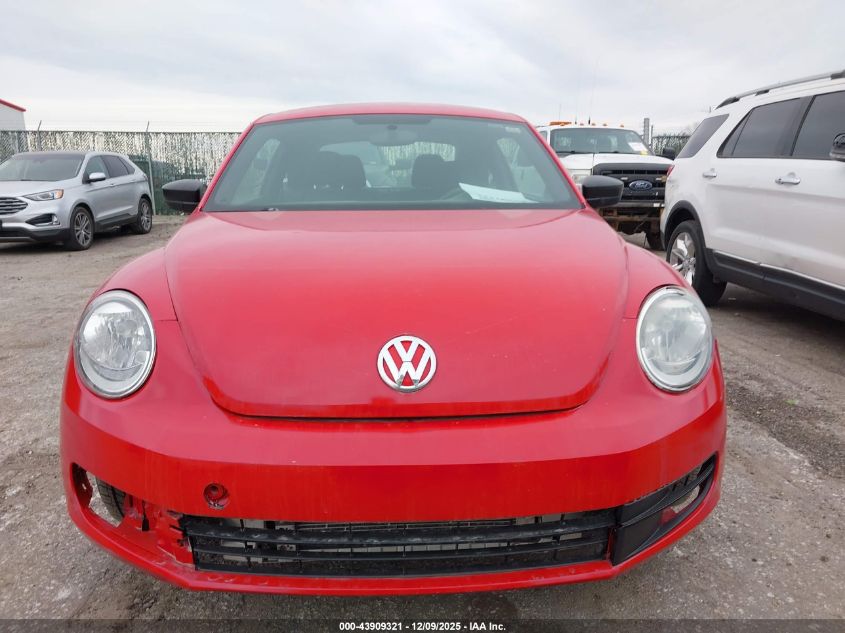 2014 Volkswagen Beetle 2.5L Entry VIN: 3VWFP7AT2EM627307 Lot: 43909321