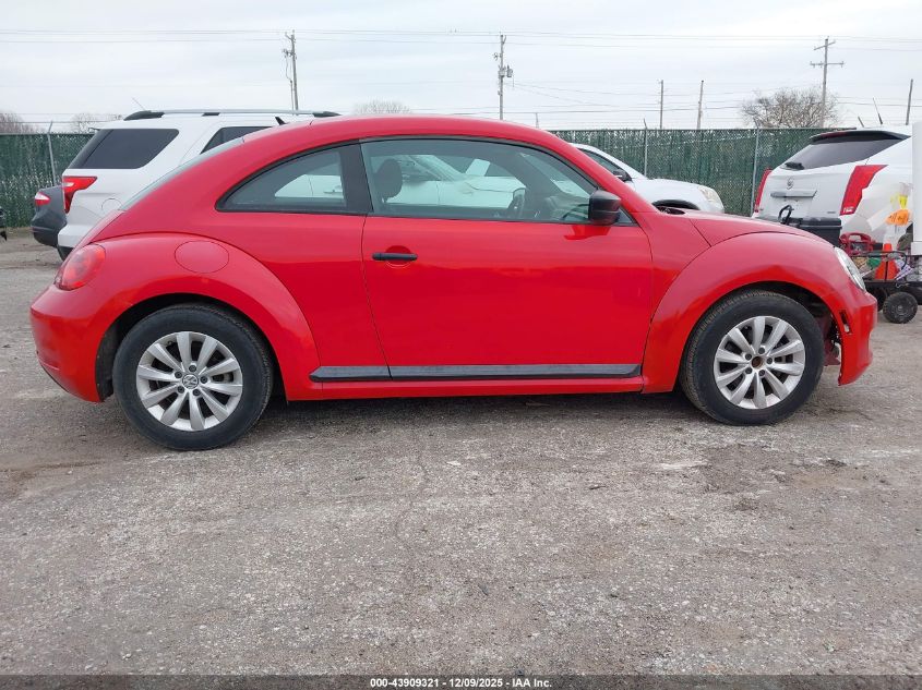 2014 Volkswagen Beetle 2.5L Entry VIN: 3VWFP7AT2EM627307 Lot: 43909321