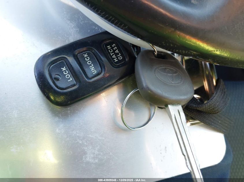 2005 Toyota Matrix Xr VIN: 2T1KR32E95C489228 Lot: 43909346