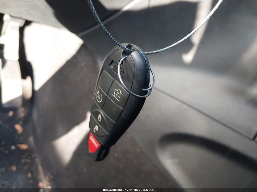 2011 Jeep Grand Cherokee Laredo VIN: 1J4RR4GG6BC572127 Lot: 43909384