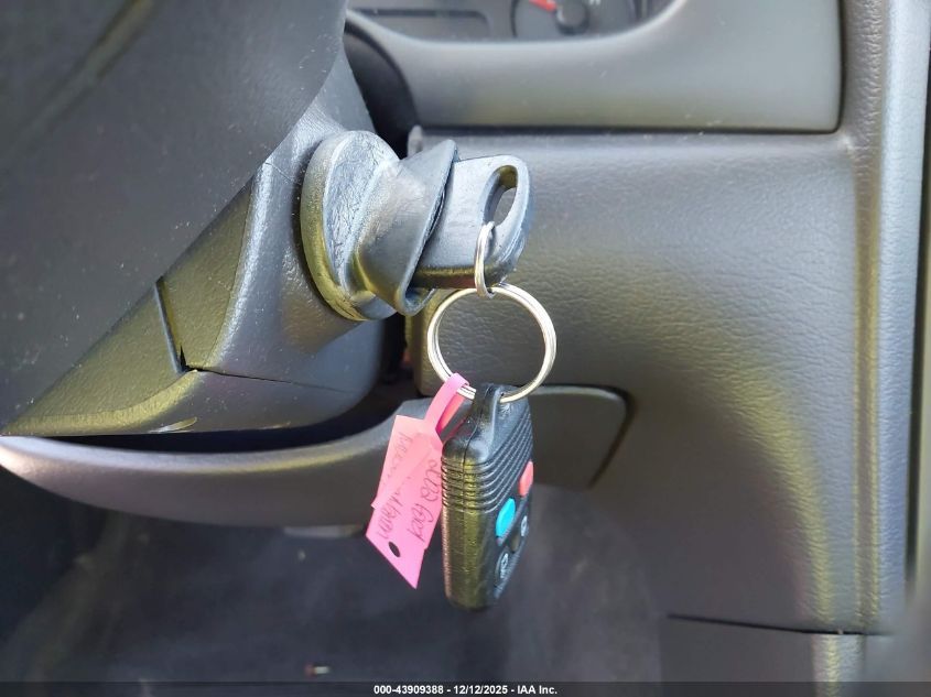 2002 Ford Mustang VIN: 1FAFP40452F210292 Lot: 43909388