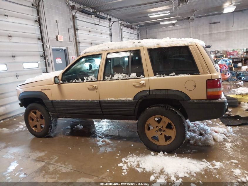 1995 Jeep Grand Cherokee Limited/Orvis VIN: 1J4GZ78Y0SC783629 Lot: 43909420