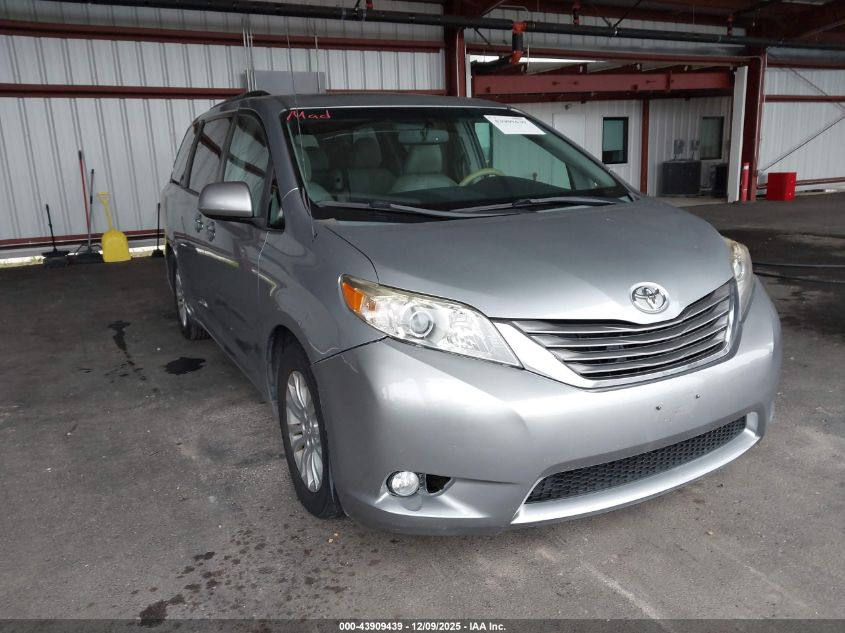 TOYOTA SIENNA XLE V6 8 PASSENGER