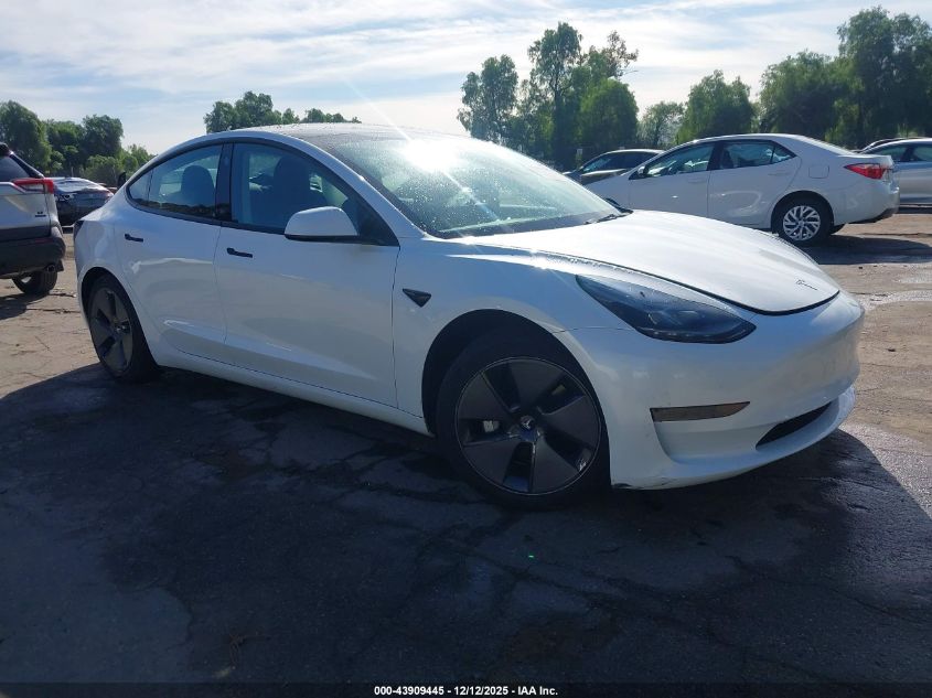 TESLA MODEL 3 REAR-WHEEL DRIVE