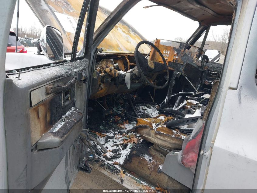 1988 Chevrolet Suburban V10 VIN: 1GNEV16K5JF174108 Lot: 43909495