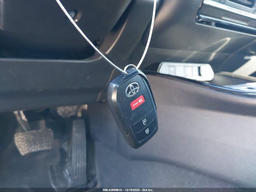 2023 Toyota Prius Xle VIN: JTDACAAU4P3001776 Lot: 43909610