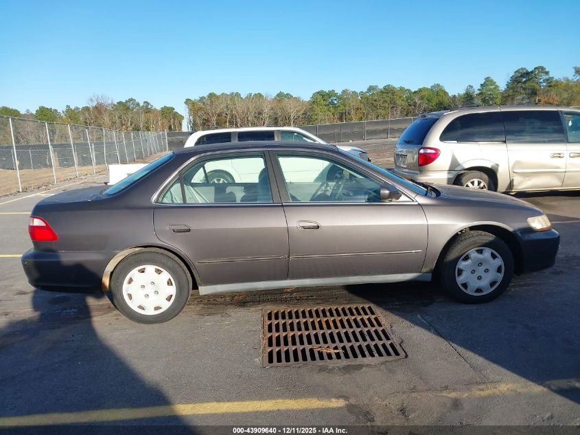 1998 Honda Accord Lx VIN: 1HGCG564XWA218550 Lot: 43909640