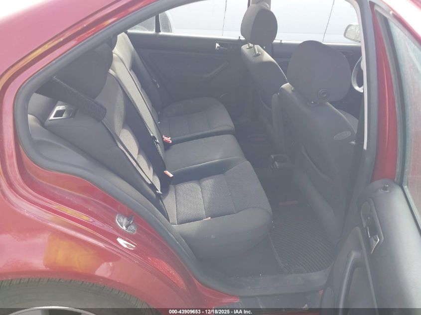 2004 Volkswagen Jetta Gls 2.0L VIN: 3VWSK69M34M113551 Lot: 43909653