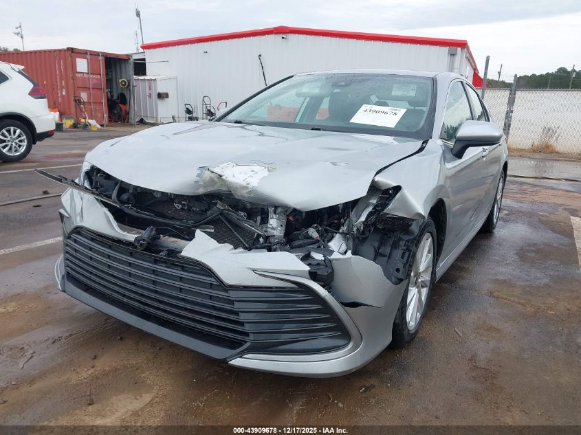 2021 Toyota Camry Le VIN: 4T1C11AKXMU594347 Lot: 43909678