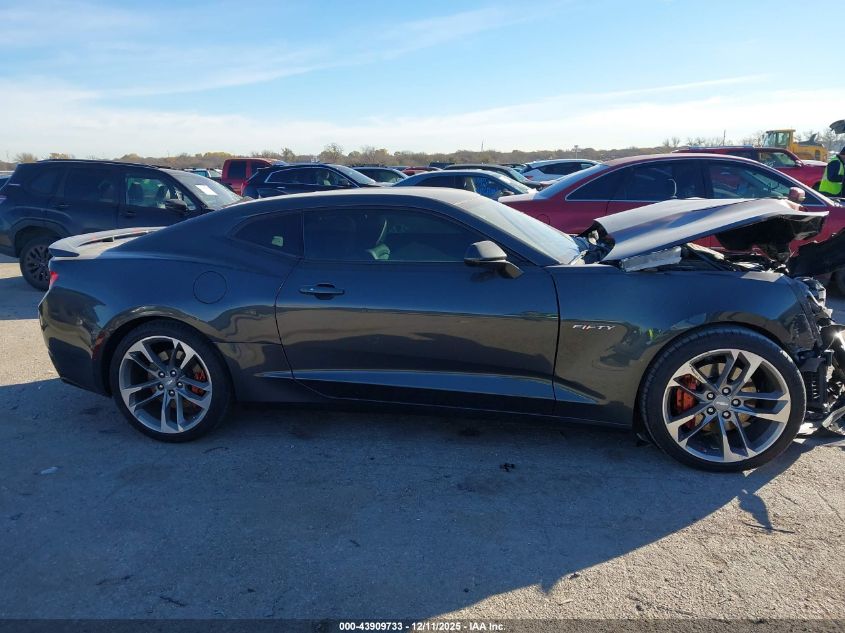 2017 Chevrolet Camaro 2Ss VIN: 1G1FH1R79H0163792 Lot: 43909733