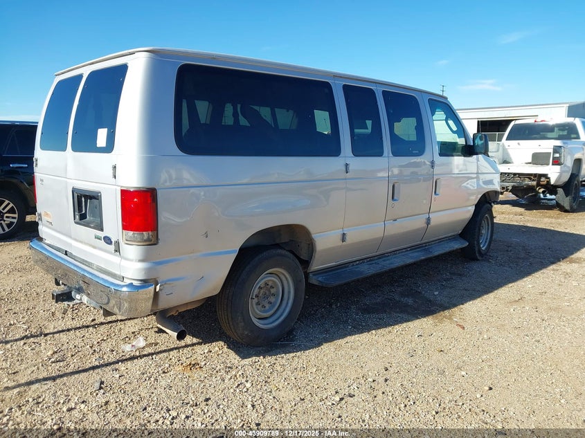 2014 Ford E-350 Super Duty Xlt