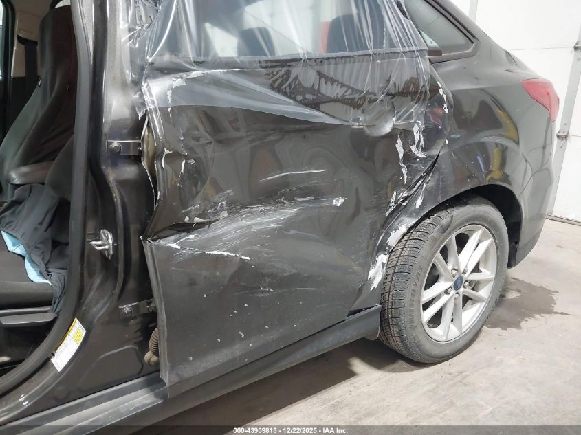 2015 Ford Focus Se VIN: 1FADP3F27FL281198 Lot: 43909813