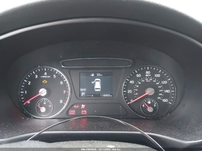 2019 Kia Sorento 2.4L L VIN: 5XYPG4A36KG578160 Lot: 43909826