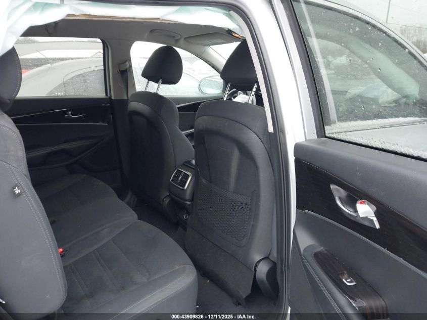 2019 Kia Sorento 2.4L L VIN: 5XYPG4A36KG578160 Lot: 43909826