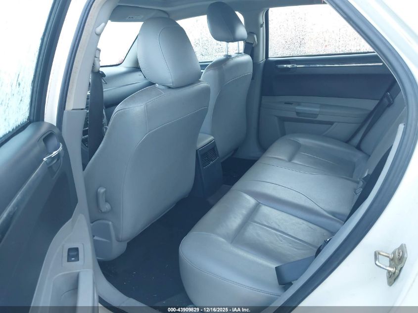 2006 Chrysler 300 Touring VIN: 2C3KA53G56H152201 Lot: 43909829