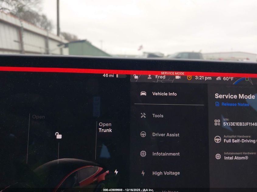 2018 Tesla Model 3 Long Range/Performance VIN: 5YJ3E1EB3JF114656 Lot: 43909908