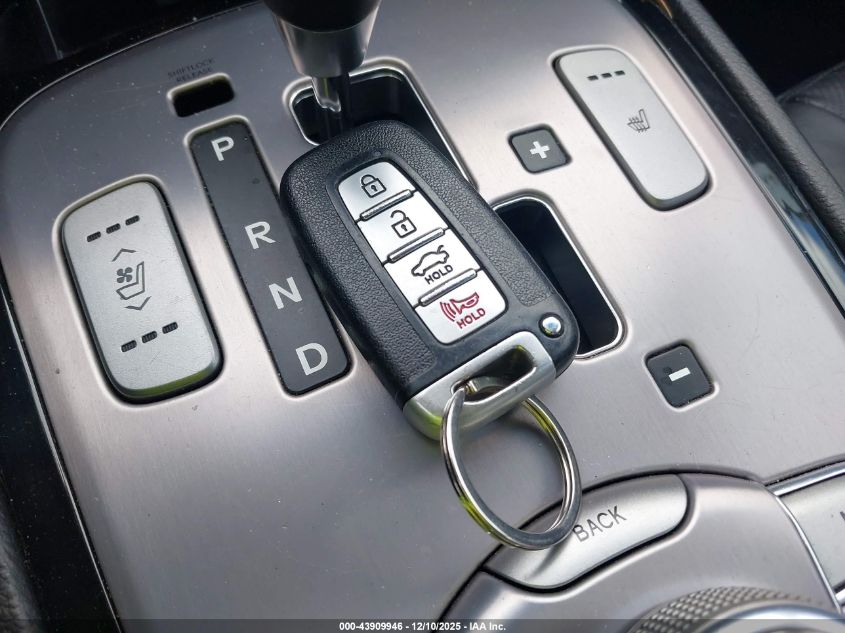 2012 Hyundai Genesis 4.6 VIN: KMHGC4DF5CU184405 Lot: 43909946